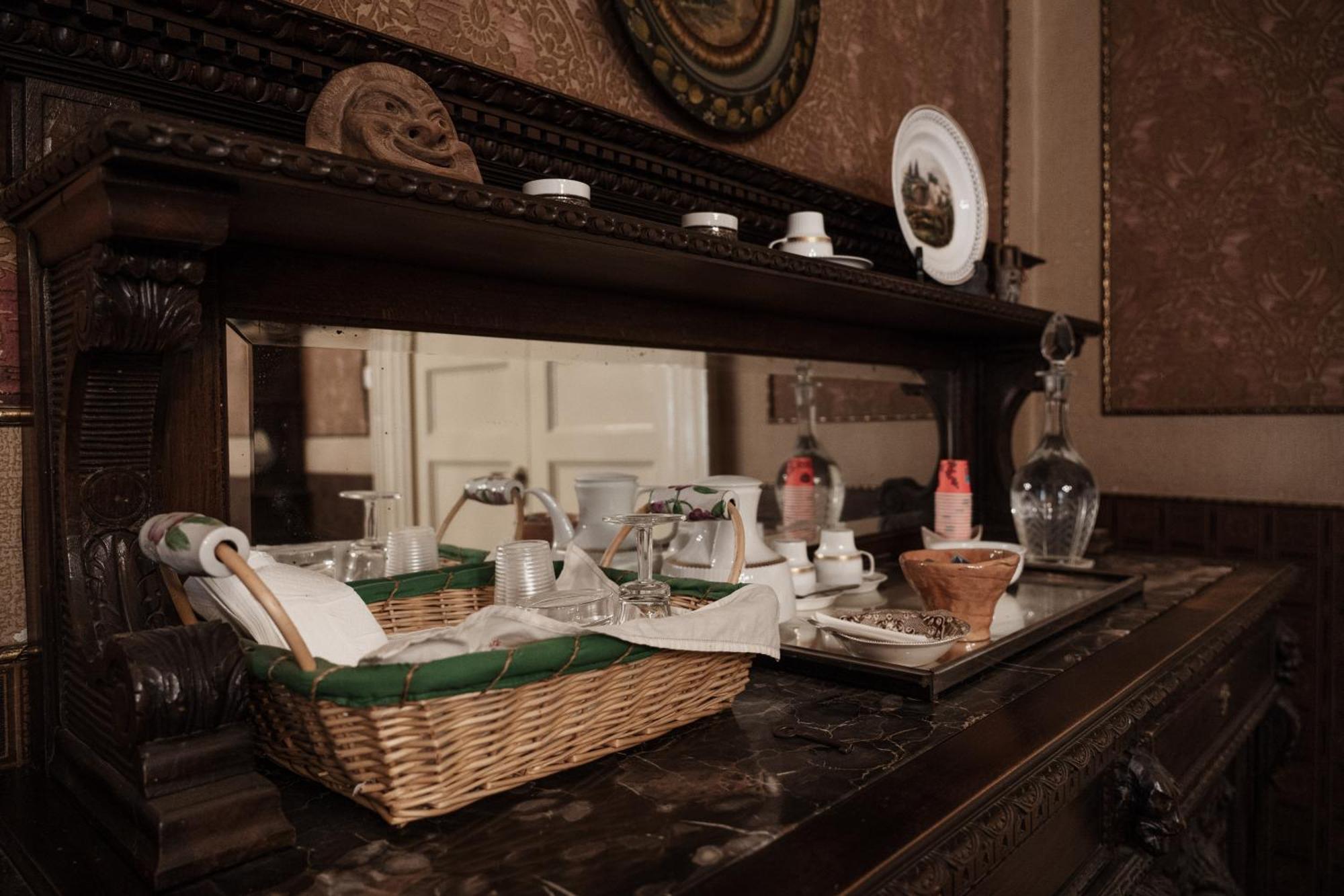 Bed And Books Bed & Breakfast Catania Bagian luar foto