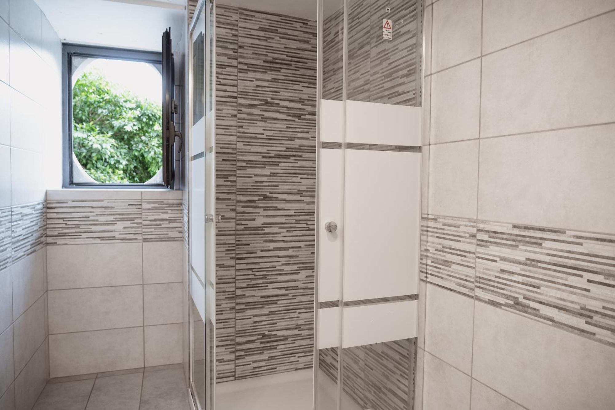 Bed And Books Bed & Breakfast Catania Bagian luar foto
